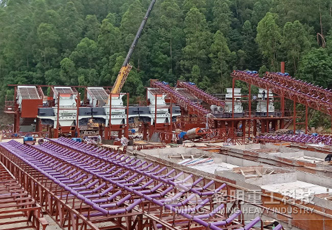 廣東云浮三臺(tái)6X制砂機(jī)安裝現(xiàn)場 廣東云浮三臺(tái)6X制砂機(jī)安裝現(xiàn)場