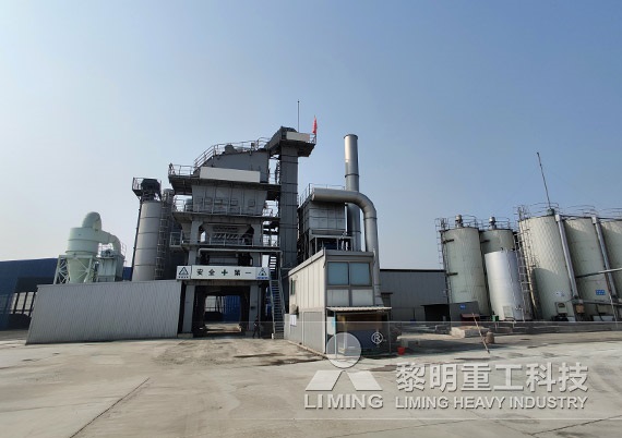 安徽時產(chǎn)200噸河卵石制砂線生產(chǎn)現(xiàn)場 山西石灰石膏水泥粉磨生產(chǎn)線
